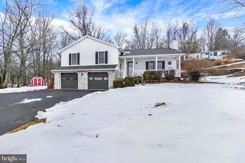 194 Willis Rd, Etters, PA 17319
