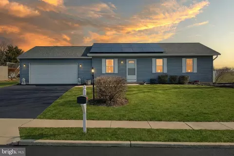 2508 Manor Rd, York, PA 17408