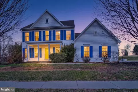 942 Kavanagh Cir, Red Lion, PA 17356