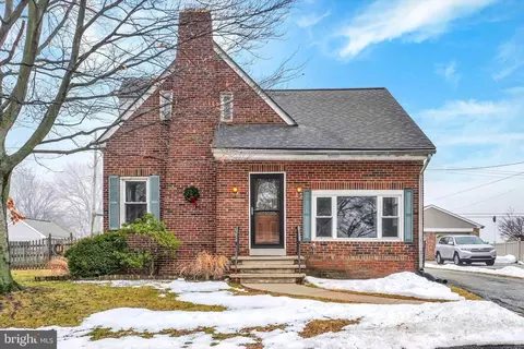 872 Grandview Rd, York, PA 17403