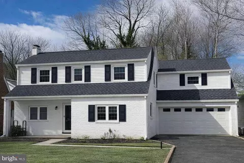 405 Hillcrest Rd, York, PA 17403