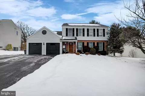 65 Ridgeview Dr, Etters, PA 17319