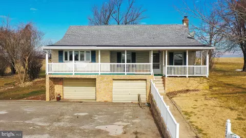 275 Manor Rd, Red Lion, PA 17356