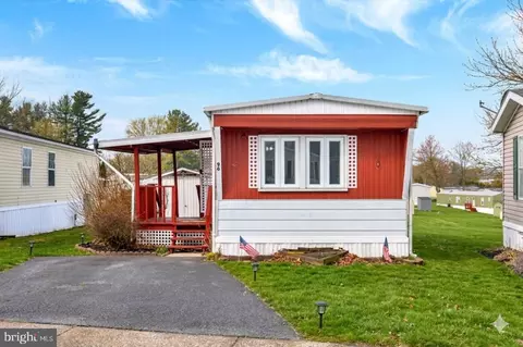 96 Buttonwood Dr, Dillsburg, PA 17019