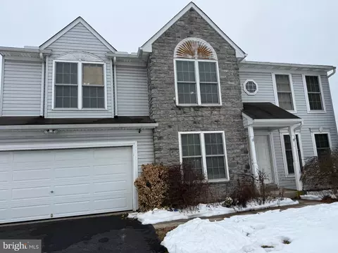 140 Thomas Dr, York, PA 17404