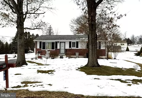 883 King St, Lewisberry, PA 17339