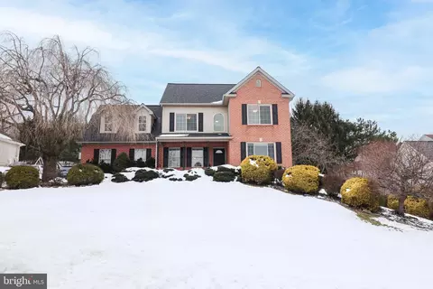 405 Boyd Dr, Red Lion, PA 17356