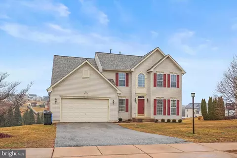 55 Christians Dr, Hanover, PA 17331