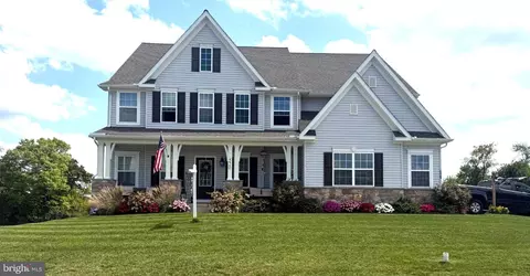 520 Darrow Rd, York, PA 17404