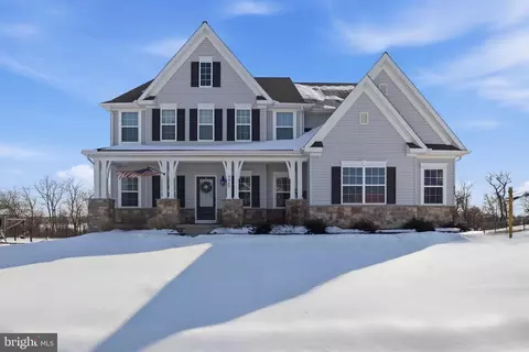 520 Darrow Rd, York, PA 17404