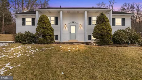 722 Heck Hill Rd, Lewisberry, PA 17339