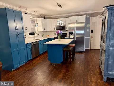 812 Kinross Kinross Ave, York, PA 17402