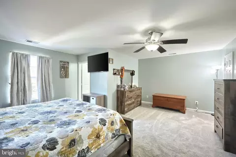 Bedroom - 712 Spencer Dr, Hanover, PA 17331 photo 4 of 5