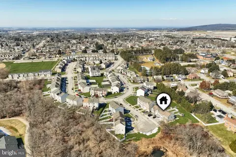 View/Area - 712 Spencer Dr, Hanover, PA 17331 photo 2 of 2
