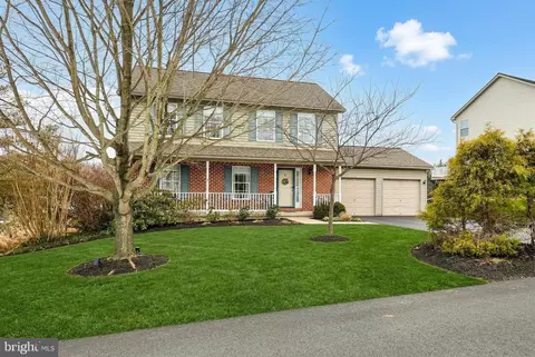 179 Switchpoint Dr, Stewartstown, PA 17363
