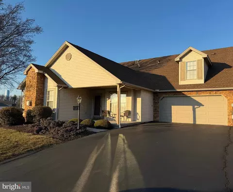1383 Wellington Dr #B2, York, PA 17408