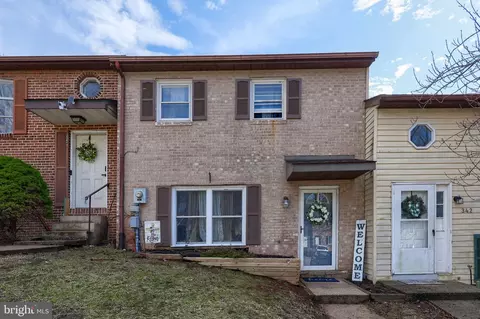 338 Juniper Dr, Etters, PA 17319