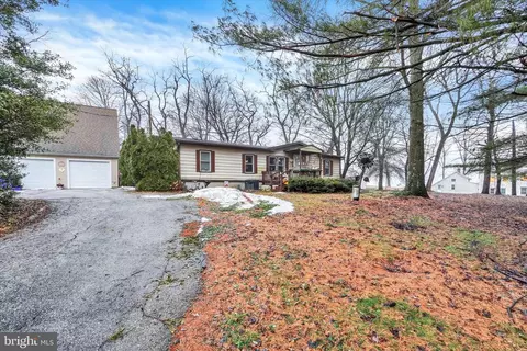 19367 S Barrens Rd S, Stewartstown, PA 17363