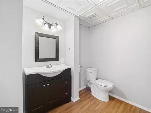 Bath - 1678 Beech Ln, Hanover, PA 17331 photo 3 of 3