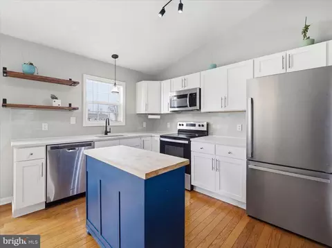 Kitchen - 1678 Beech Ln, Hanover, PA 17331 photo 2 of 2