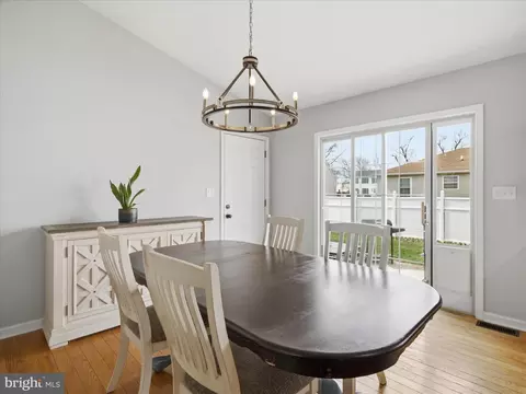 Dining - 1678 Beech Ln, Hanover, PA 17331 photo 1 of 2