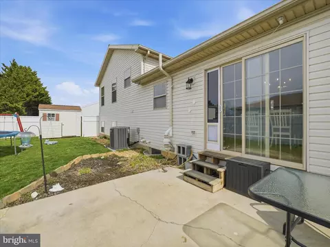 Exterior - 1678 Beech Ln, Hanover, PA 17331 photo 5 of 5