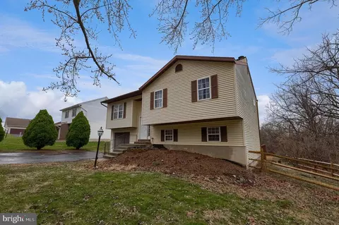 3333 Druck Valley Rd, York, PA 17406