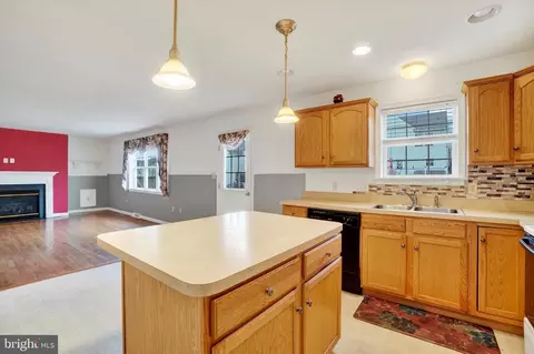 Kitchen - 590 Thomas Armor Dr, Windsor, PA 17366 photo 1 of 3