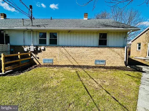 Other - 869 E Walnut St, Hanover, PA 17331 photo 2 of 8