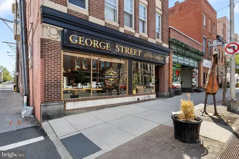 125 N George St, York, PA 17401
