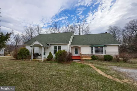 2833 Vireo Rd, York, PA 17403