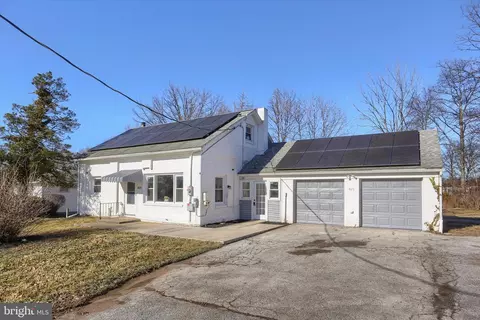 4571 S Salem Church Rd, Dover, PA 17315