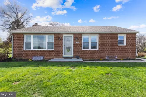 2890 Jefferson Rd, Spring Grove, PA 17362