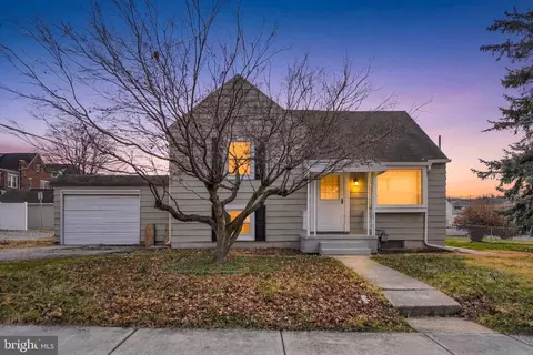 720 Elm Ter, York, PA 17404