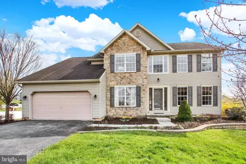 5010 Grandview Rd, Hanover, PA 17331