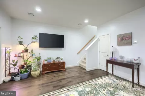 Entry Way - 263 3rd St # -A, Hanover, PA 17331 photo 2 of 5
