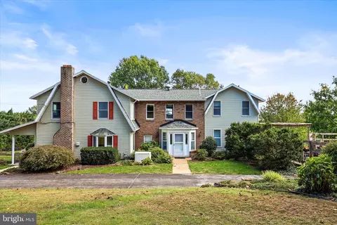 810 Copenhaffer Rd, York, PA 17404
