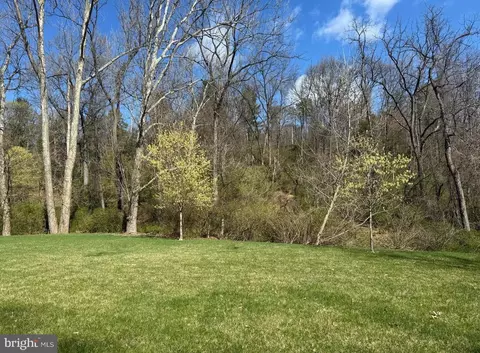 471 Shady Dell Rd, York, PA 17403