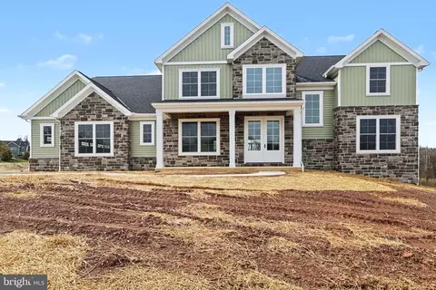 407 Willow Oak Dr, Lewisberry, PA 17339
