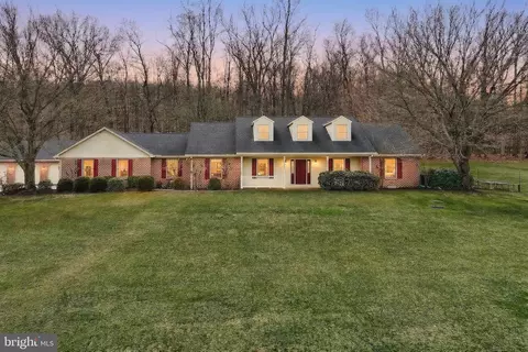 800 Kendale Rd, Red Lion, PA 17356