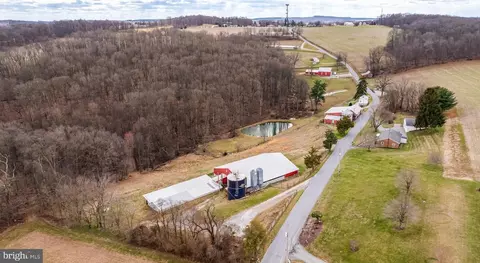12706 High Point Rd, Felton, PA 17322