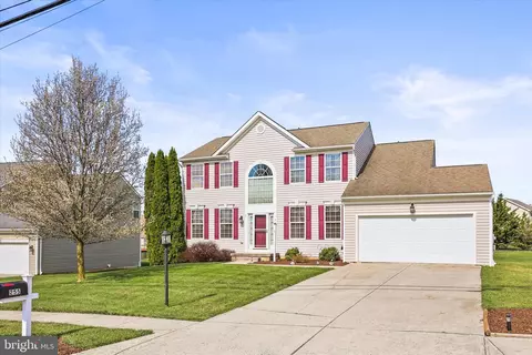 255 Sunset Dr, Hanover, PA 17331