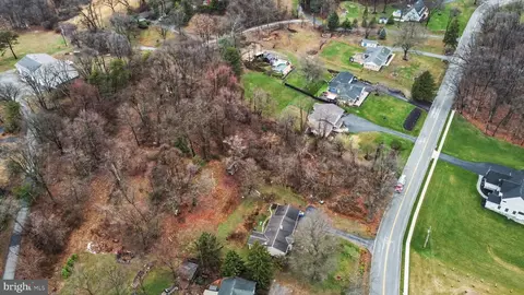 1940 Alcott Rd, York, PA 17402