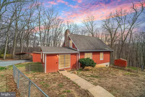 95 Massa Dr, Windsor, PA 17366