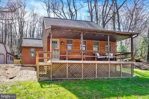 82 Fox Creek Rd, Wrightsville, PA 17368