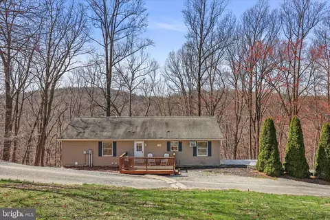 834 Richmond Rd, Windsor, PA 17366