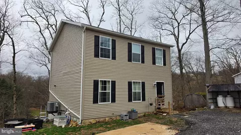 6784 Herbst Rd, Red Lion, PA 17356
