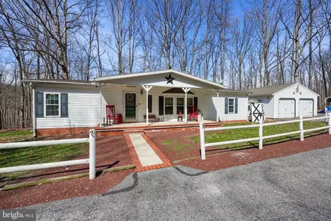 4790 Charolis Ct, Dover, PA 17315