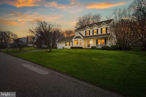 5 N Shaffer Dr, New Freedom, PA 17349