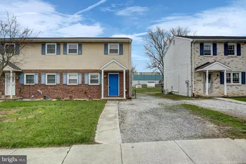 23 Oneill Ave, Hanover, PA 17331
